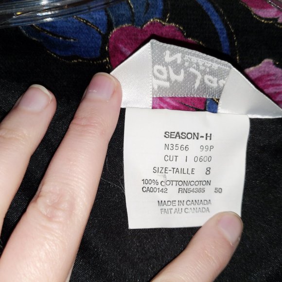 TanJay Velveteen Floral Blazer - Picture 6 of 7